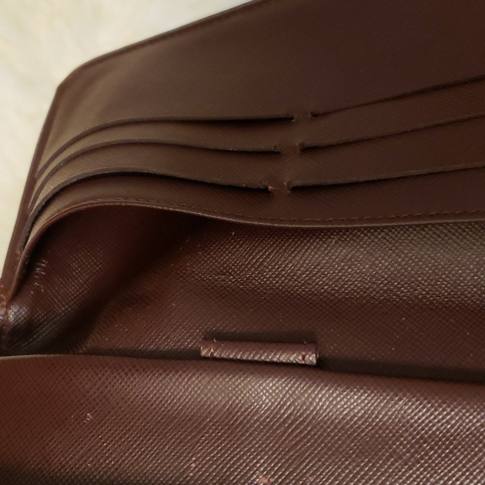 Authentic Louis Vuitton Vintage Wallet - Picture 4 of 6